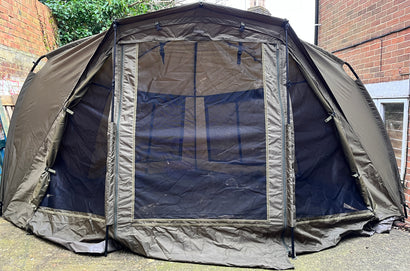 Trakker Tempest 200 Bivvy + Skull Cap