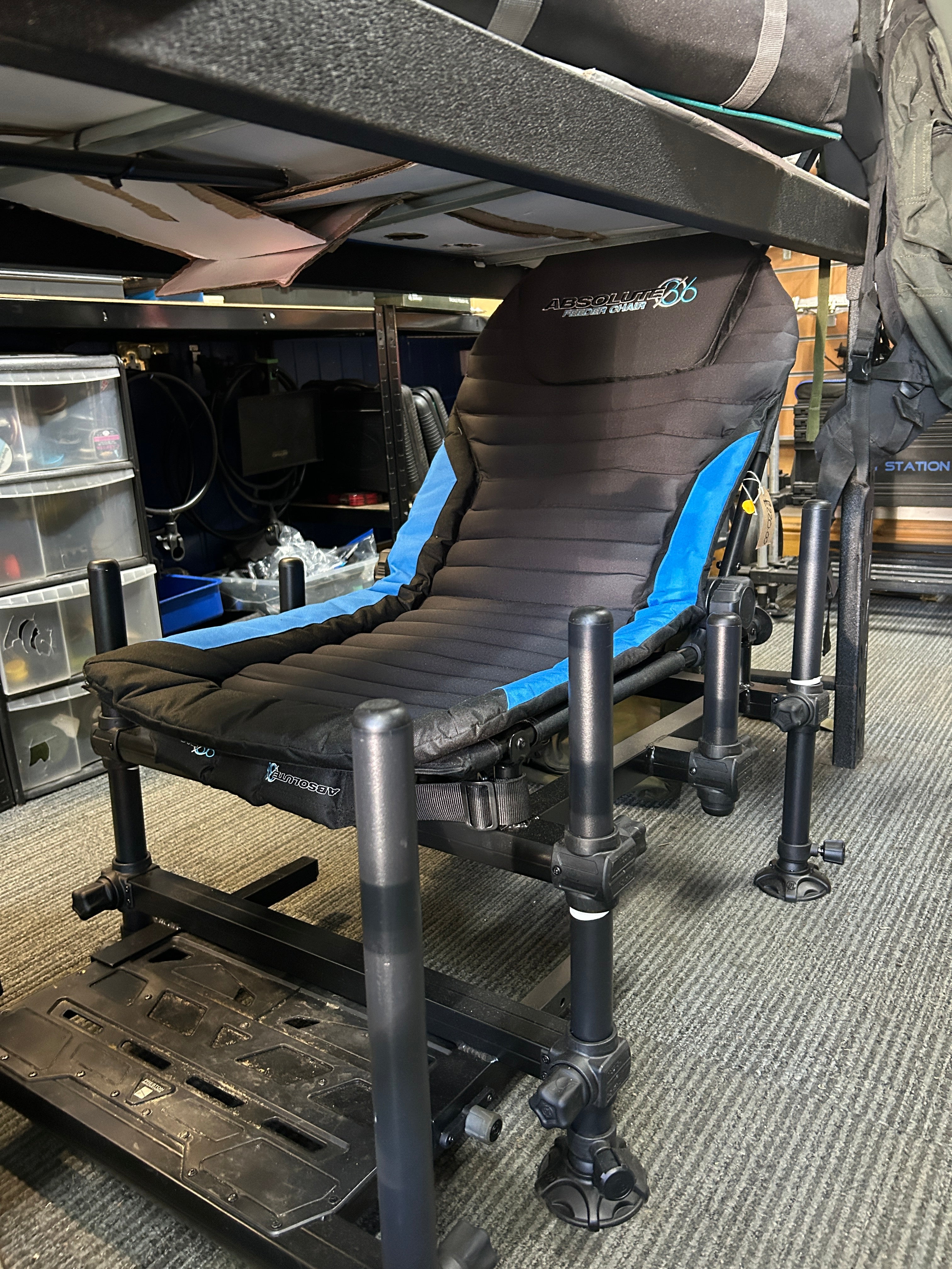 Preston Absolute 36 Feeder Chair + Footplate