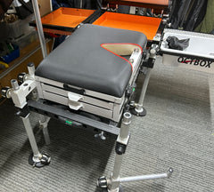 Octbox MK24 Ultralight Seatbox + Std Baitwaiter Swivel Tray + Lid + Umbrella *Ex-Display*