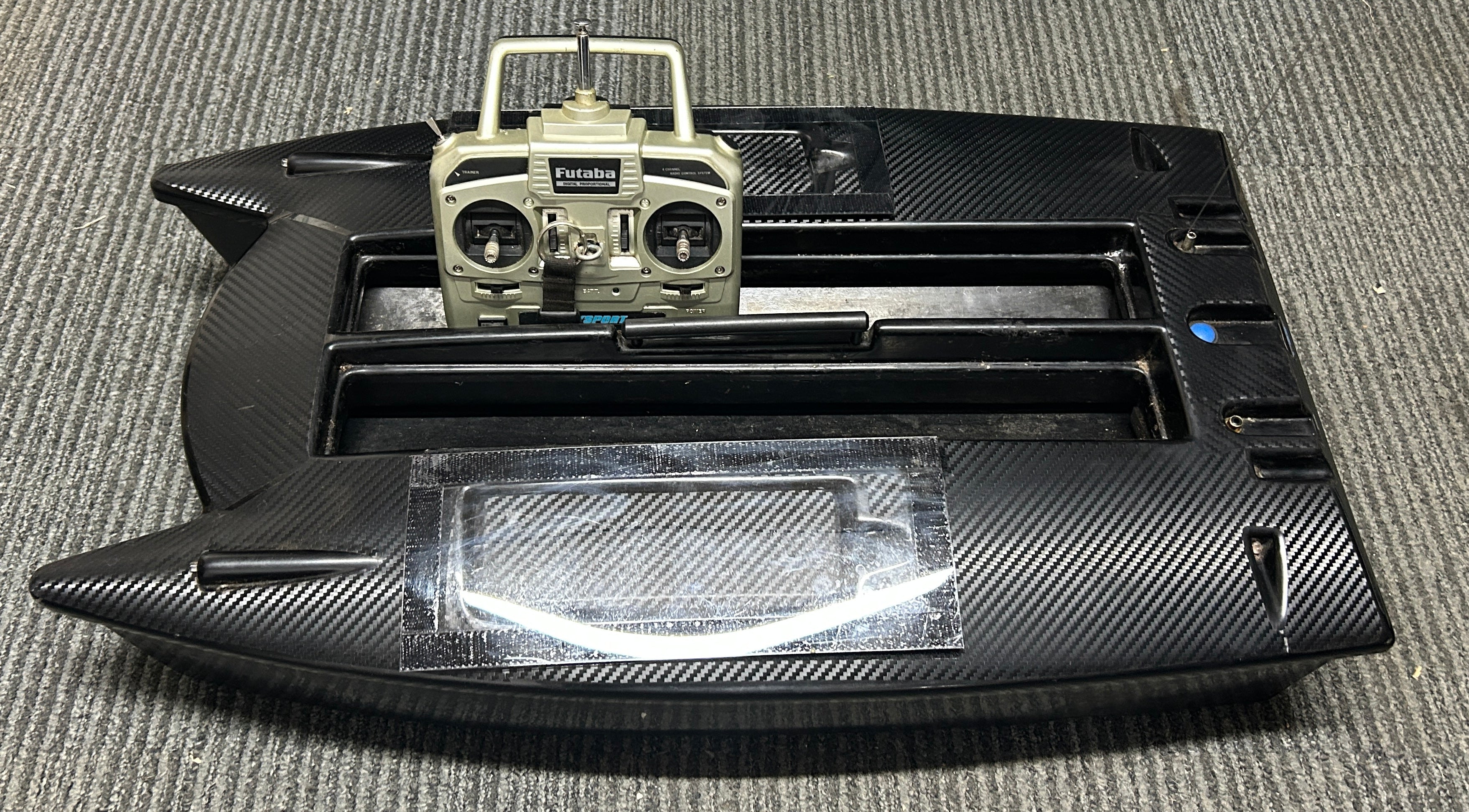 Angling Technics Microcat MKI Bait Boat + Carry Bag