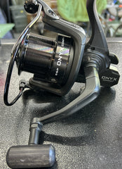 ESP Onyx Compact Big Pit Reels + Spare Spools X3