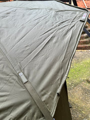 Trakker Tempest 100T Brolly Aquatexx EV 1.0 + Skull Cap