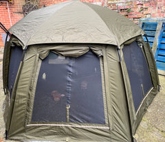 Trakker Tempest 100T Brolly Aquatexx EV 1.0 + Skull Cap