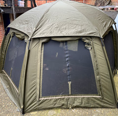 Trakker Tempest 100T Brolly Aquatexx EV 1.0 + Skull Cap