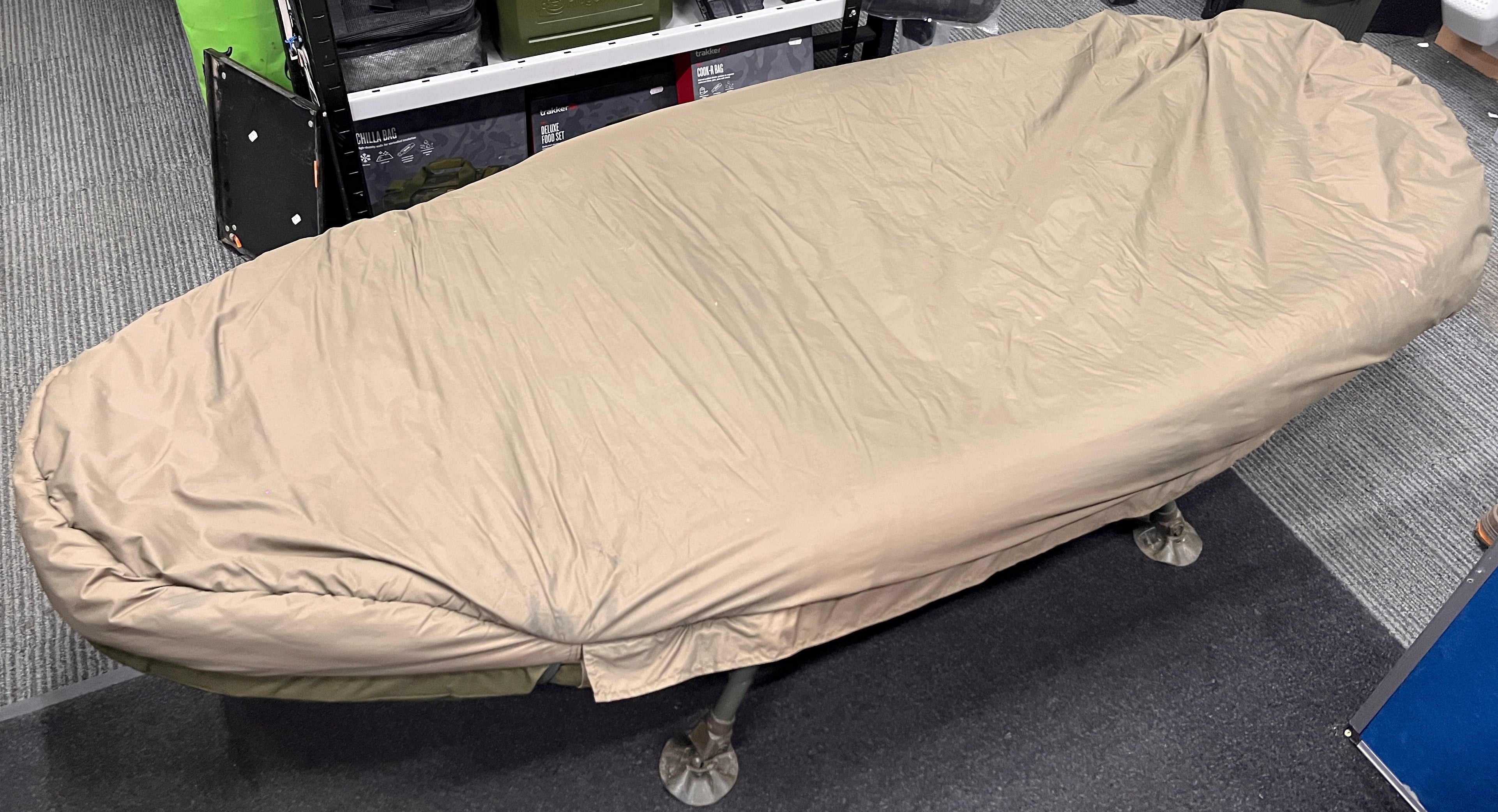 Trakker Levelite Oval Sleep System Bedchair