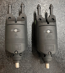 Nash Siren R4 Bite Alarms 2 Rod Set T2982 + Night Glo Bobbins + Night Glo Swingers