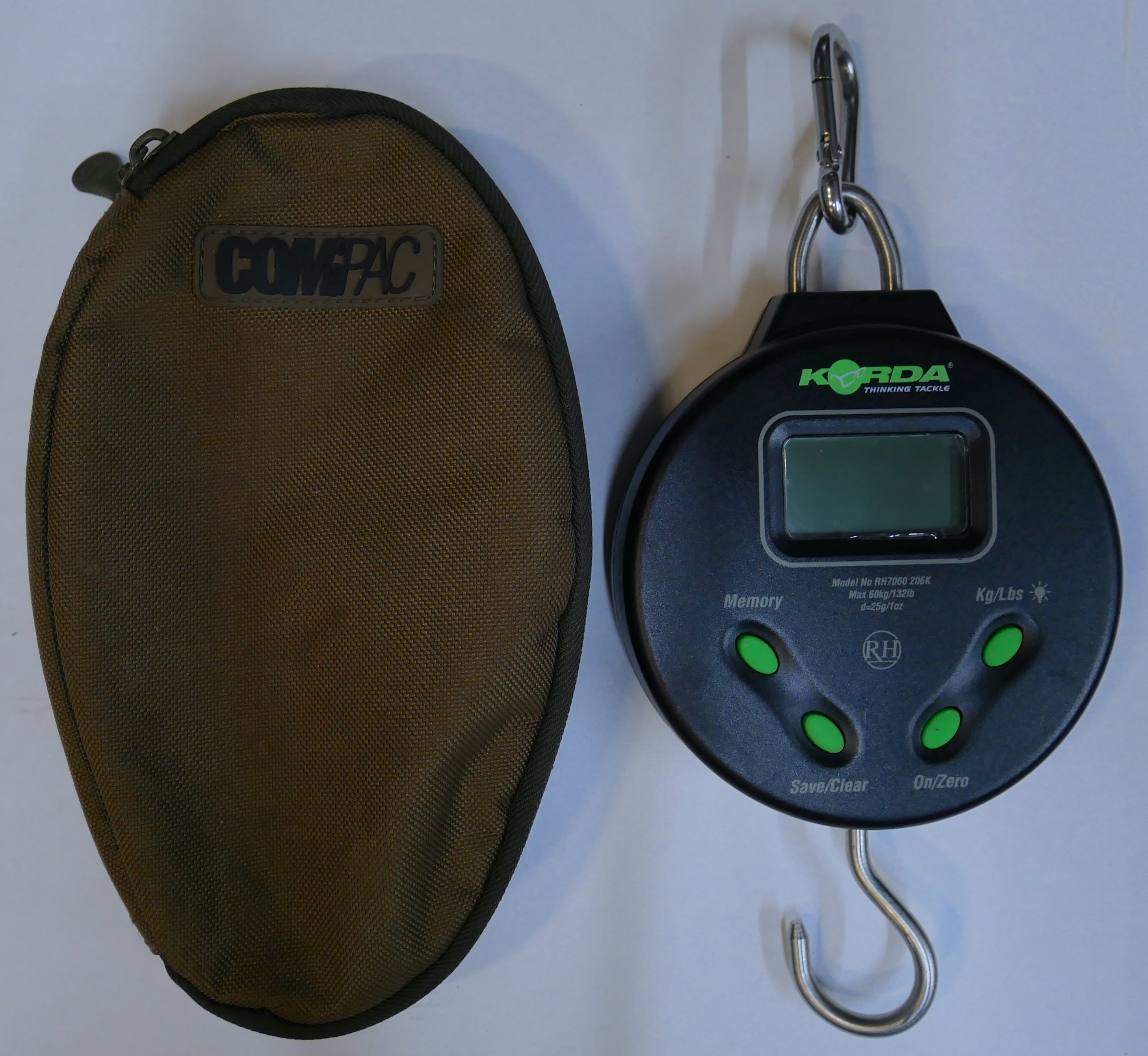Korda Digital Scales 132lb + Pouch
