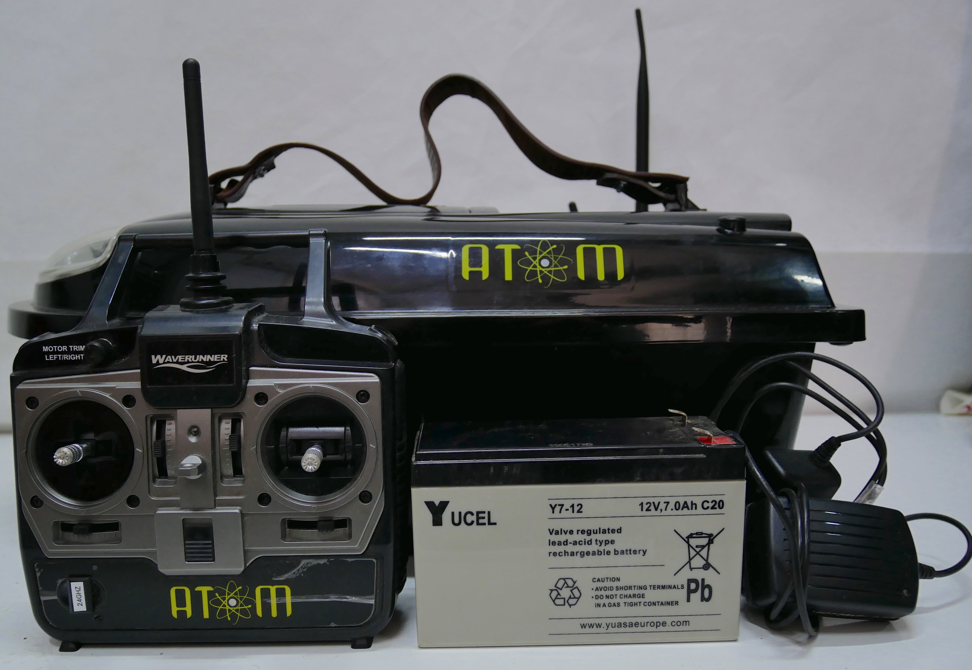 Waverunner Atom 2.4Ghz Bait Boat