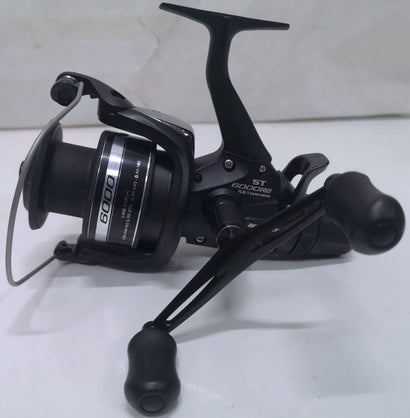 Shimano Baitrunner ST 6000 RB Reel