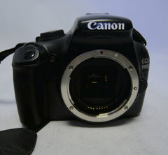 Canon EOS 1100D DSLR Camera + Canon EF 50mm 1:1.8 II Macro AF/MF Lens + Flash