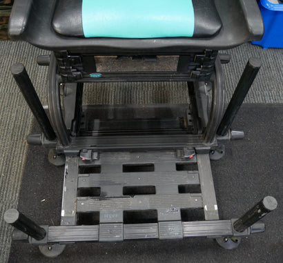 Rive D36 Giro Seat Seatbox