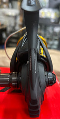 Daiwa BG 4000 Spinning Reel + Varivas 8 Strand 23lb Braid *Ex-Display*