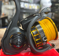 Daiwa BG 4000 Spinning Reel + Varivas 8 Strand 23lb Braid *Ex-Display*