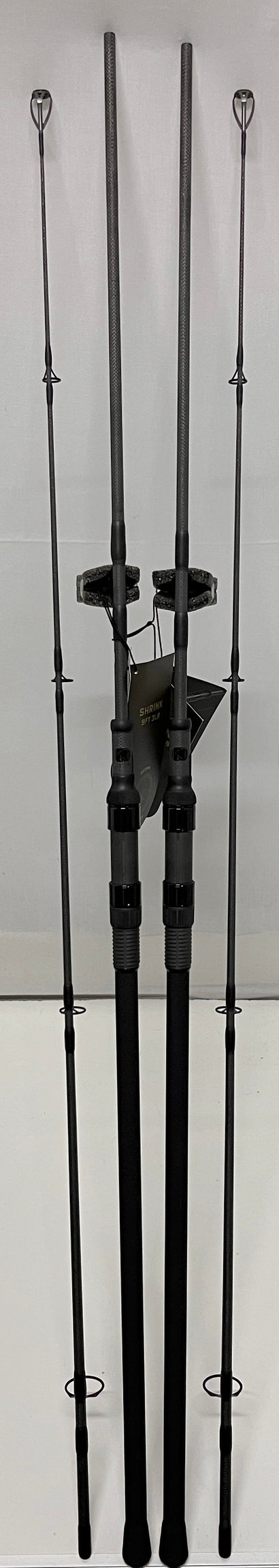 Nash Scope Shrink 9ft 3.lb Rods X2 T1753 + Daiwa Infinity System Ext 3 Rod Holdall