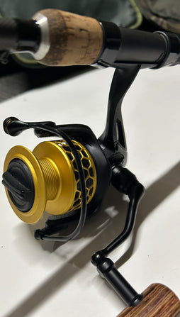 Nash Scope Sawnoff 6ft 3lb Cork Rod + Scope GT 4000 Gold Reel + Sleeve