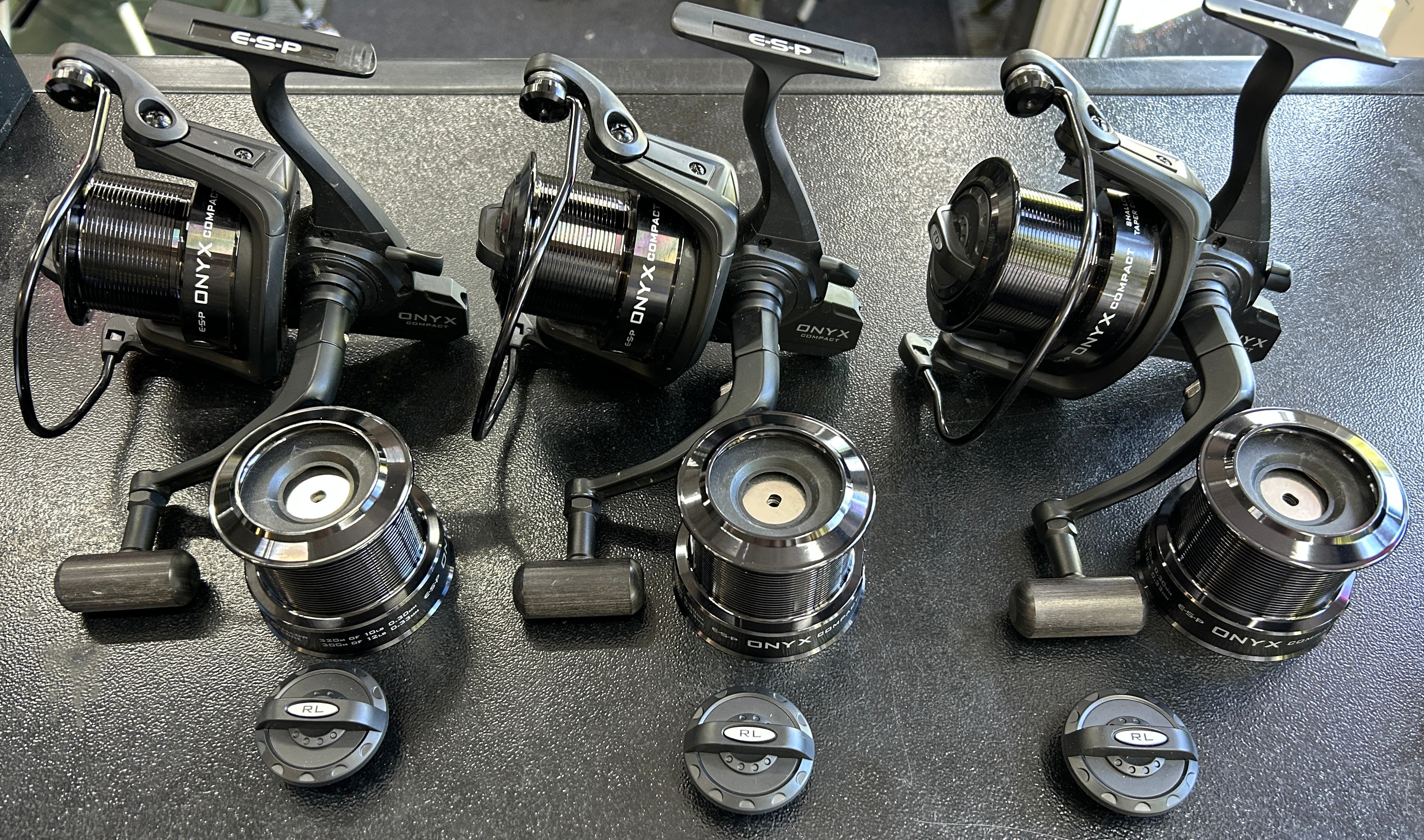ESP Onyx Compact Big Pit Reels + Spare Spools X3