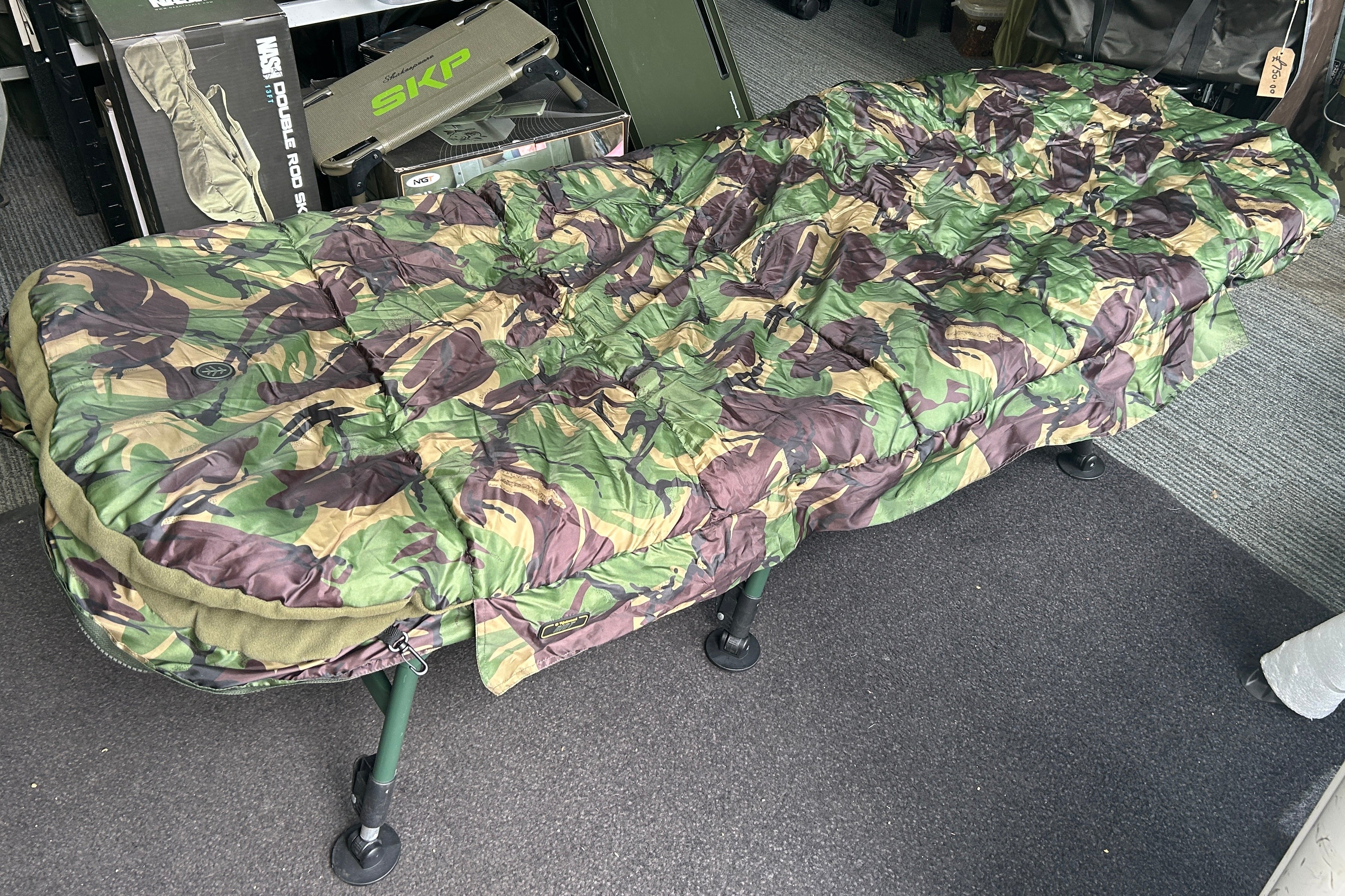 Wychwood Riot Tactical Compact 6 Leg Sleep System