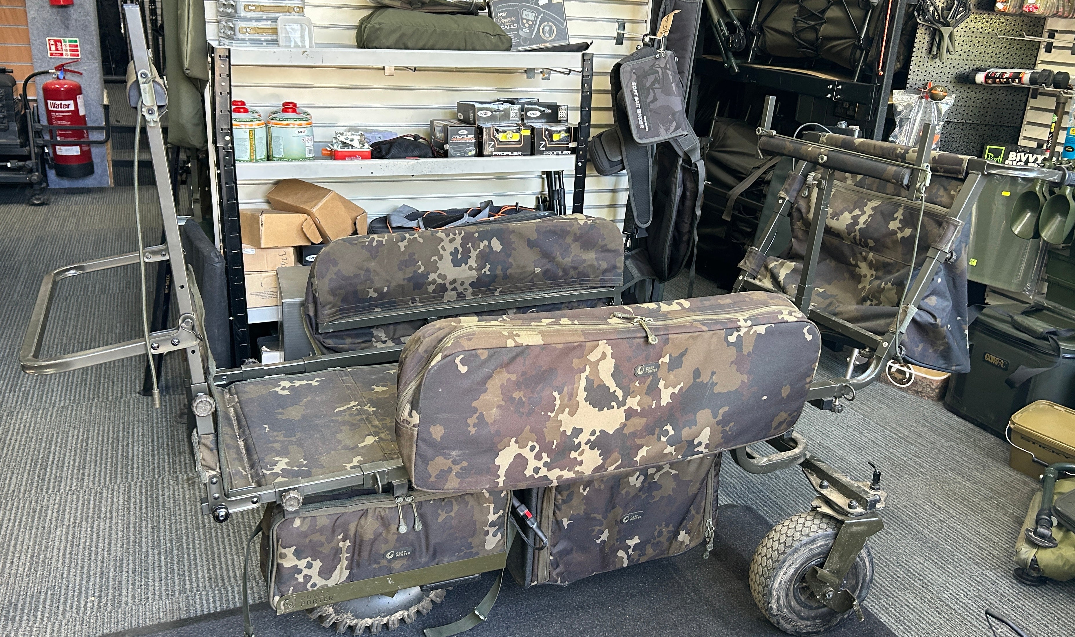 Carp Porter Glider Power Barrow Dark Kamo + Extras