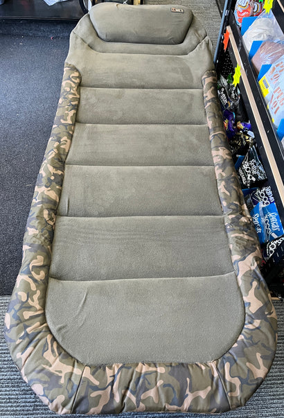 Fox R Series Camo Bedchair R1 Compact CBC054