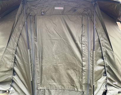 Trakker Tempest 100T Brolly Aquatexx EV 1.0 + Skull Cap