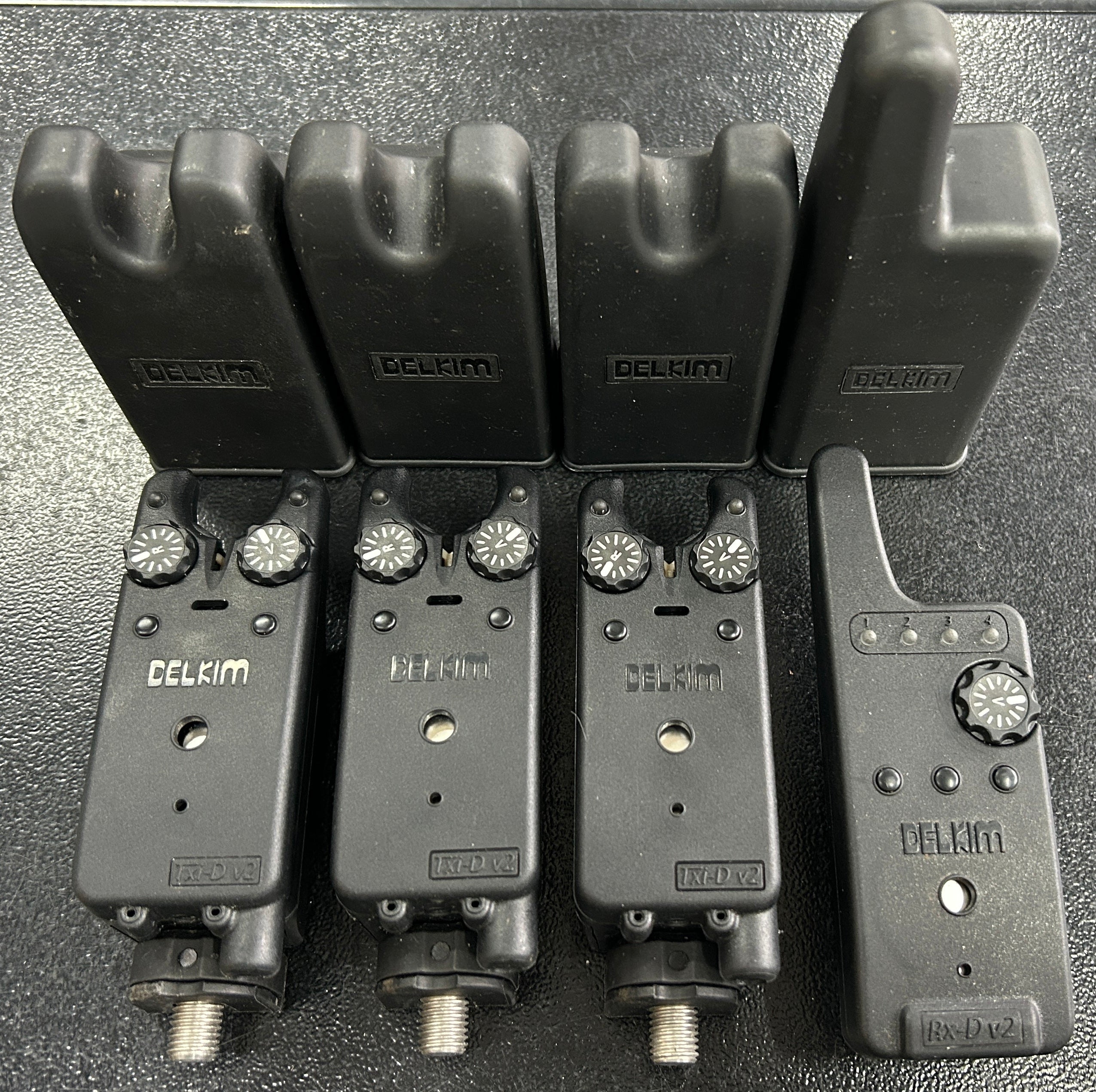 Delkim TXi-D V2 Bite Alarms X3 + D-Lok's + RX-D Receiver Boxed