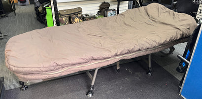 Fox Flatliner 6 Leg Sleep System 3 Season Bedchair CBC095 + 1 Season Bag + VRS3 Thermal Cover