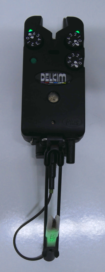 Delkim TXi Plus Bite Alarm Green + Snag Ears + D-Lok + Slimlite