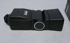 Canon EOS 1100D DSLR Camera + Canon EF 50mm 1:1.8 II Macro AF/MF Lens + Flash