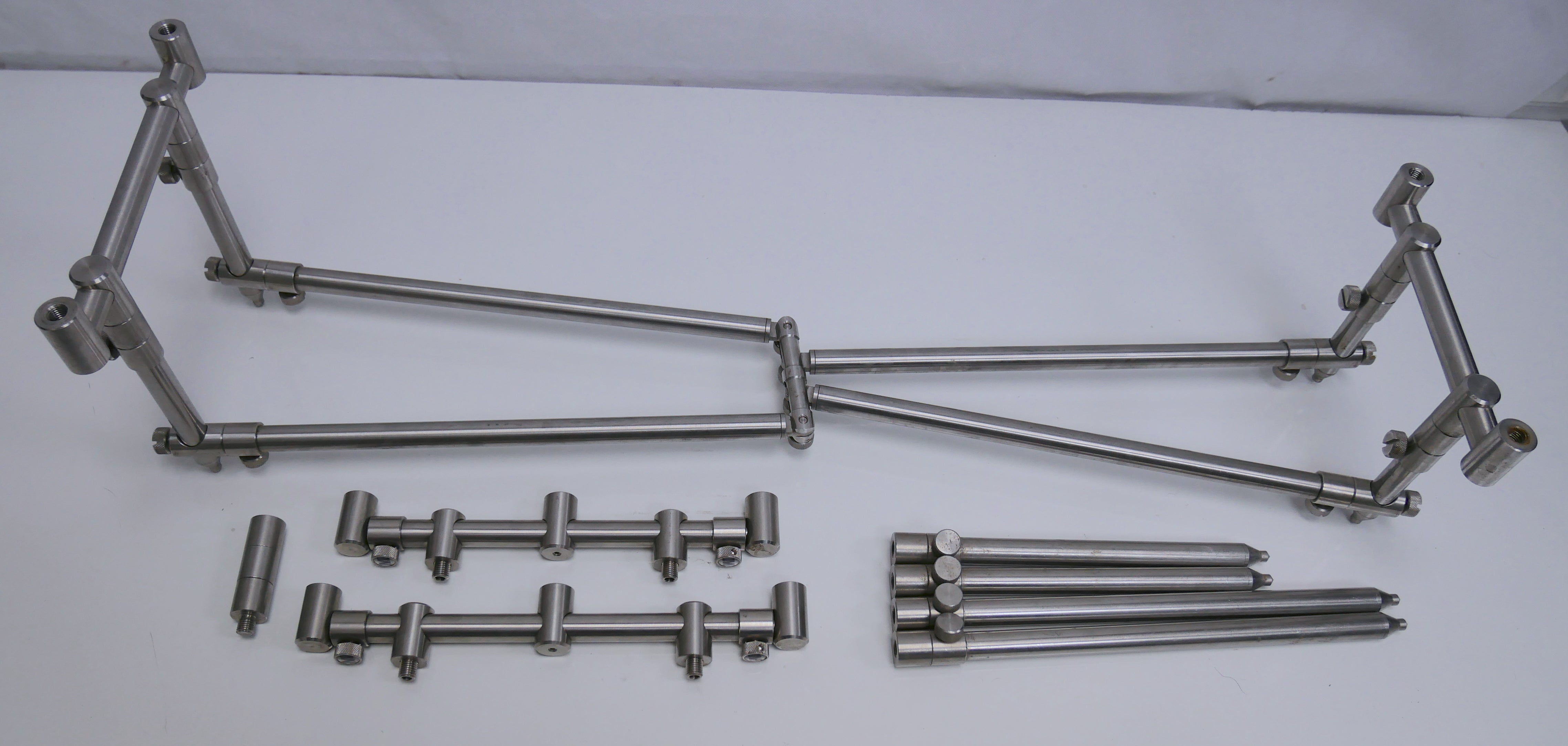 Matrix Patriot Pod + 3 Rod Adjustable Snag Bars + 2 Rod Snag Bars + Ba ...