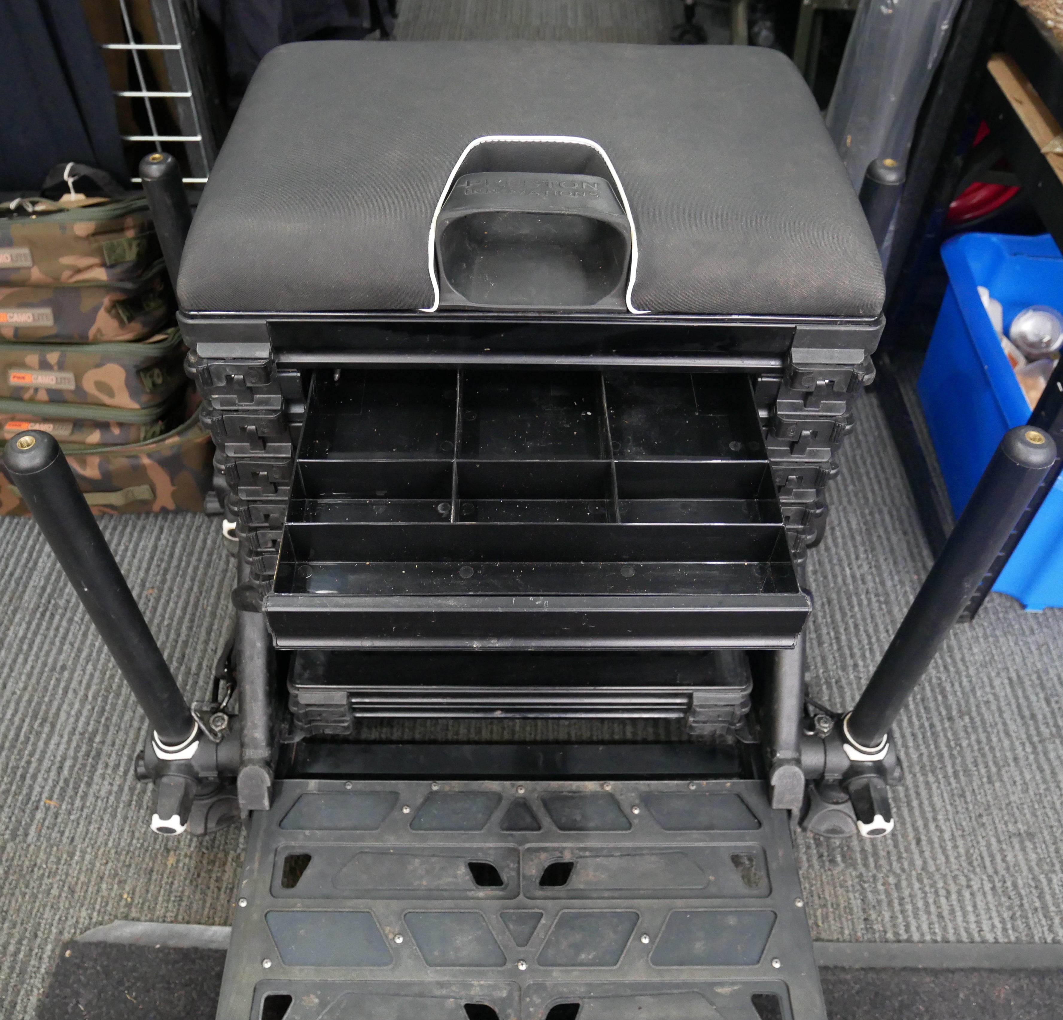 Preston Absolute 36 Black Edition Seatbox + Extra Tray Units